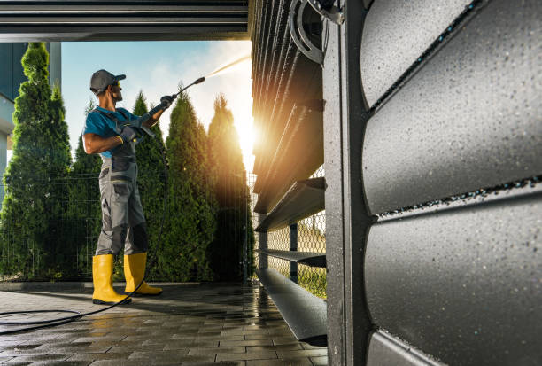 Why Choose Our Certified Pressure Washing Experts for Your Project Needs in Bloomingburg, OH?