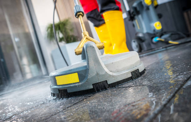Best Deck Cleaning Services  in Bloomingburg, OH